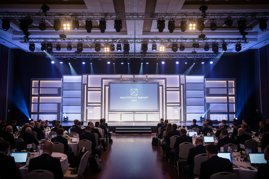 5 Backdrop Styles to Transform Your Corporate Event